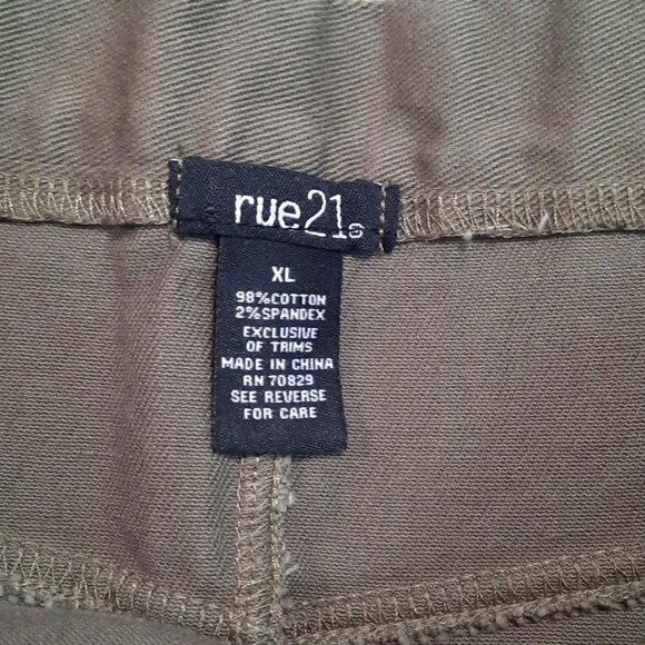 Rue21 Dark Green Button Front Jean Skirt - Picture 2 of 3
